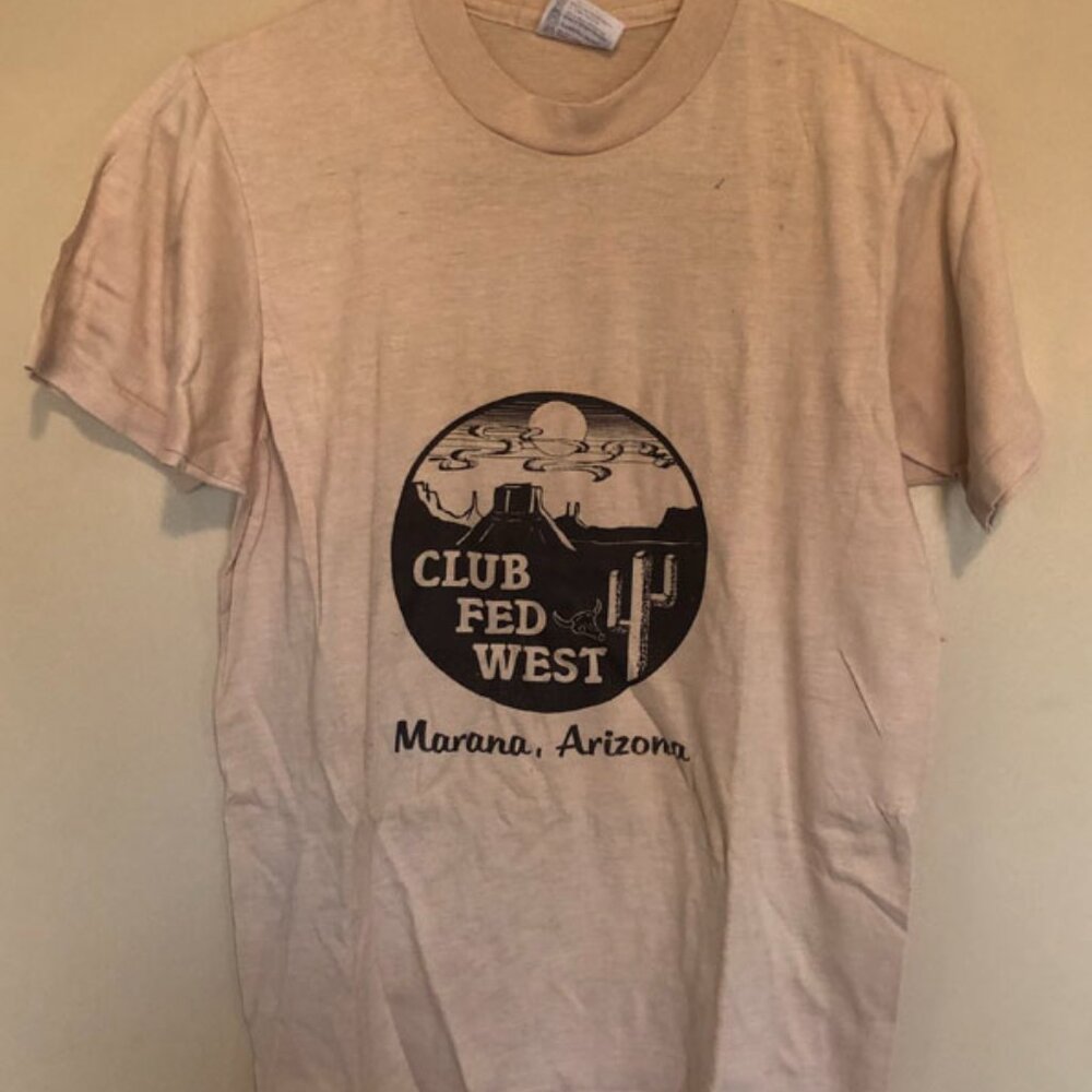 VINTAGE 1990s CLUB FED WEST MARANA ARIZONA GRAPHIC TEE T-SHIRT Size Medium